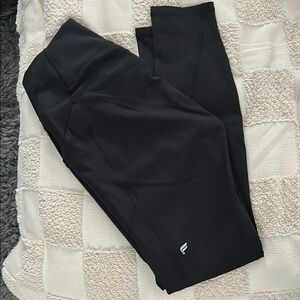 NWOT PureLux Fabletics oasis Black High-Waisted Leggings - size M - side pockets